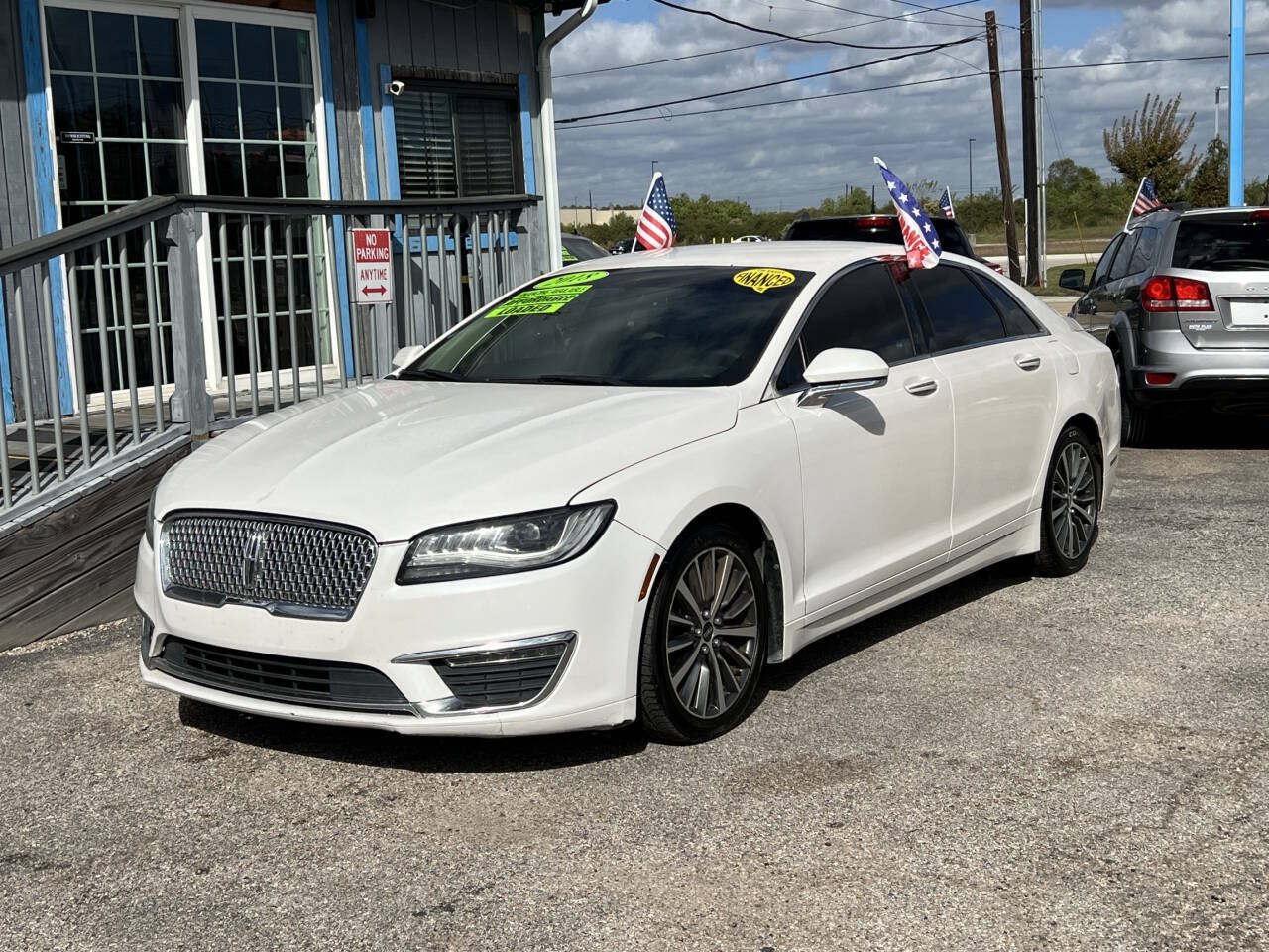 Used 2018 Lincoln MKZ Select w/ Select Plus Package FWD image 2