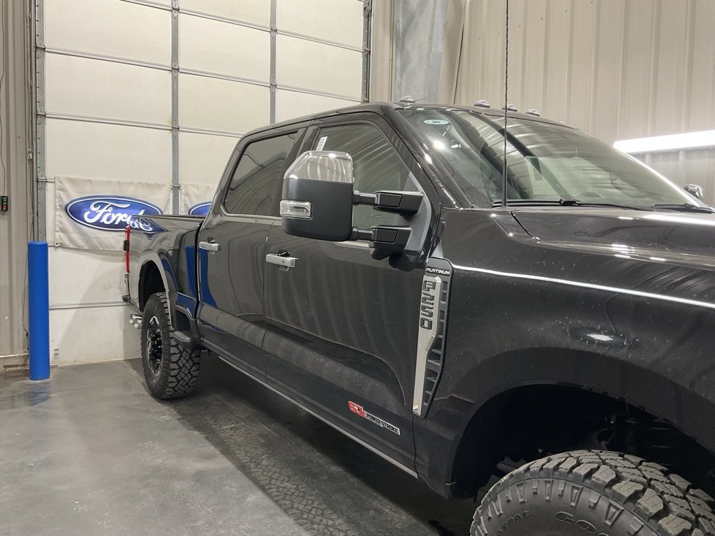 New 2026 Ford F250 Platinum image 4