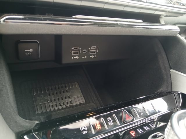 New 2026 Jeep Grand Wagoneer Limited AWD/4WD image 34