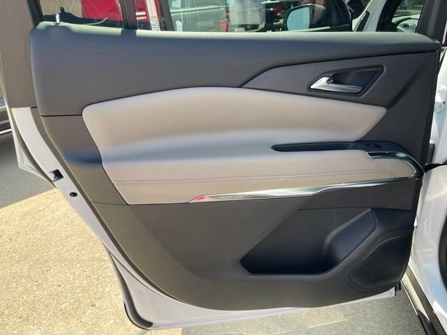 Certified 2026 Chevrolet Traverse LT w/ LPO, Floor Liner Package FWD image 21