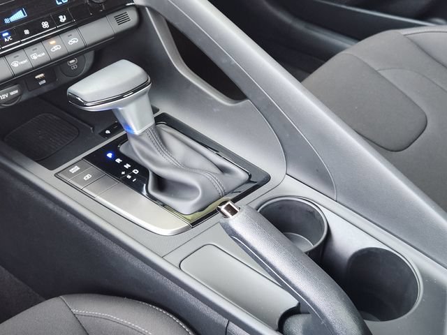 Certified 2025 Hyundai Elantra Sport FWD image 14