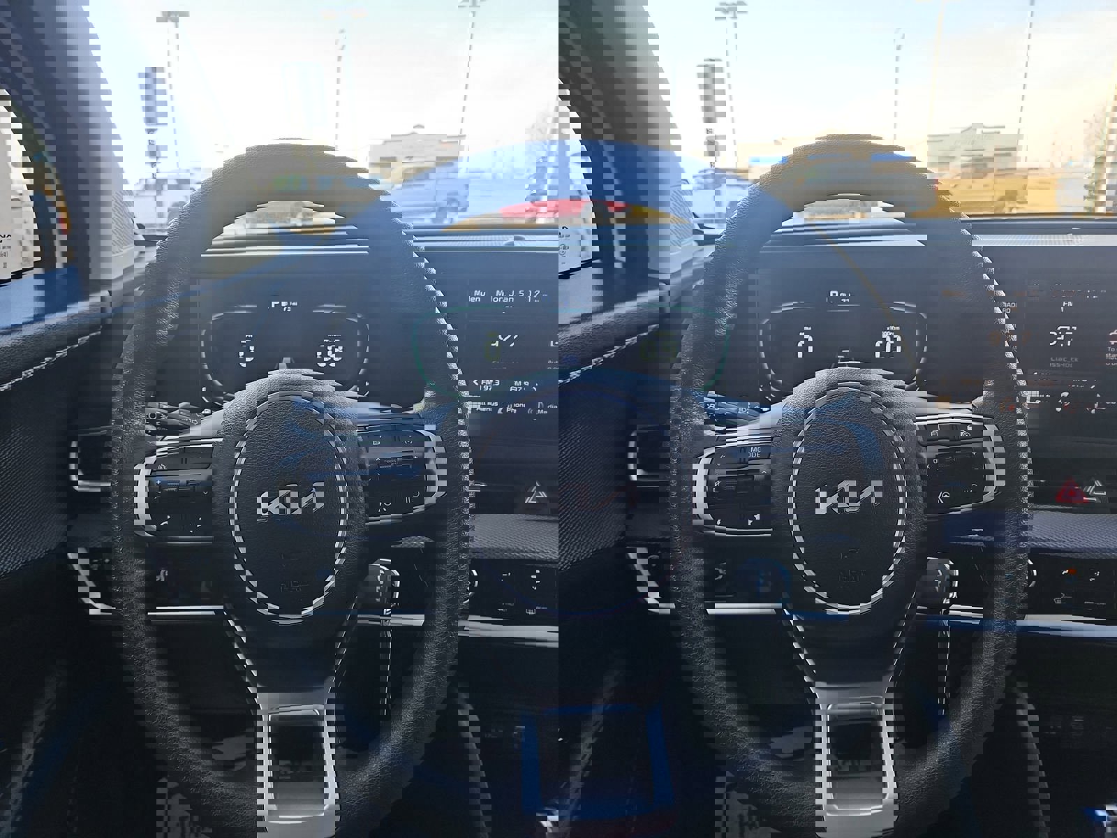 Used 2023 Kia Sportage LX image 11