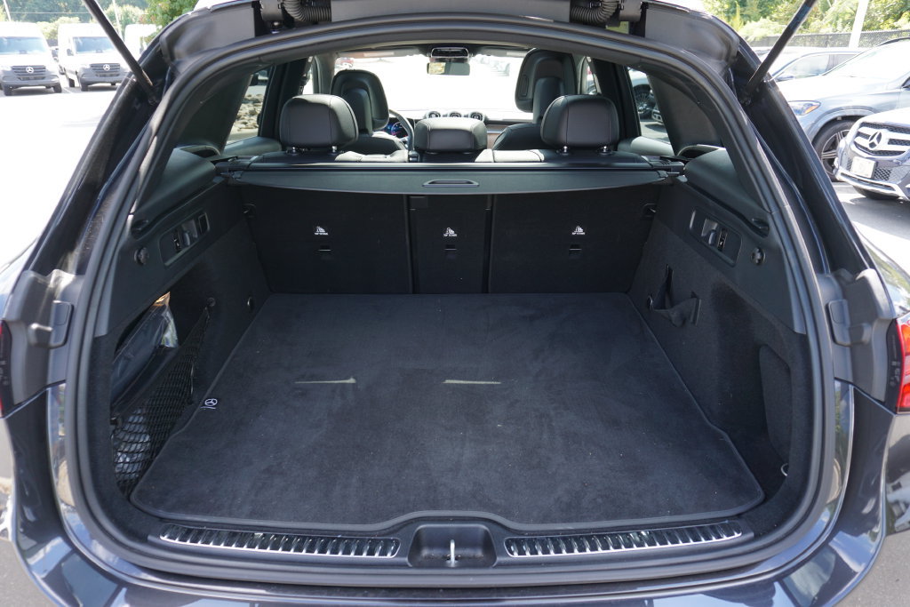 Certified 2025 Mercedes-Benz GLC 300 image 32