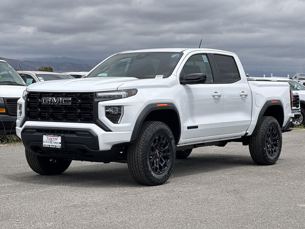 New 2026 GMC Canyon Elevation w/ LPO, Black Badging Package RWD image 6