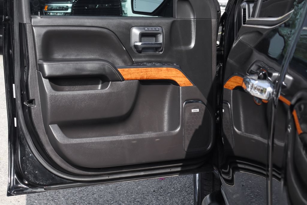 Used 2018 Chevrolet Silverado 1500 High Country RWD image 16