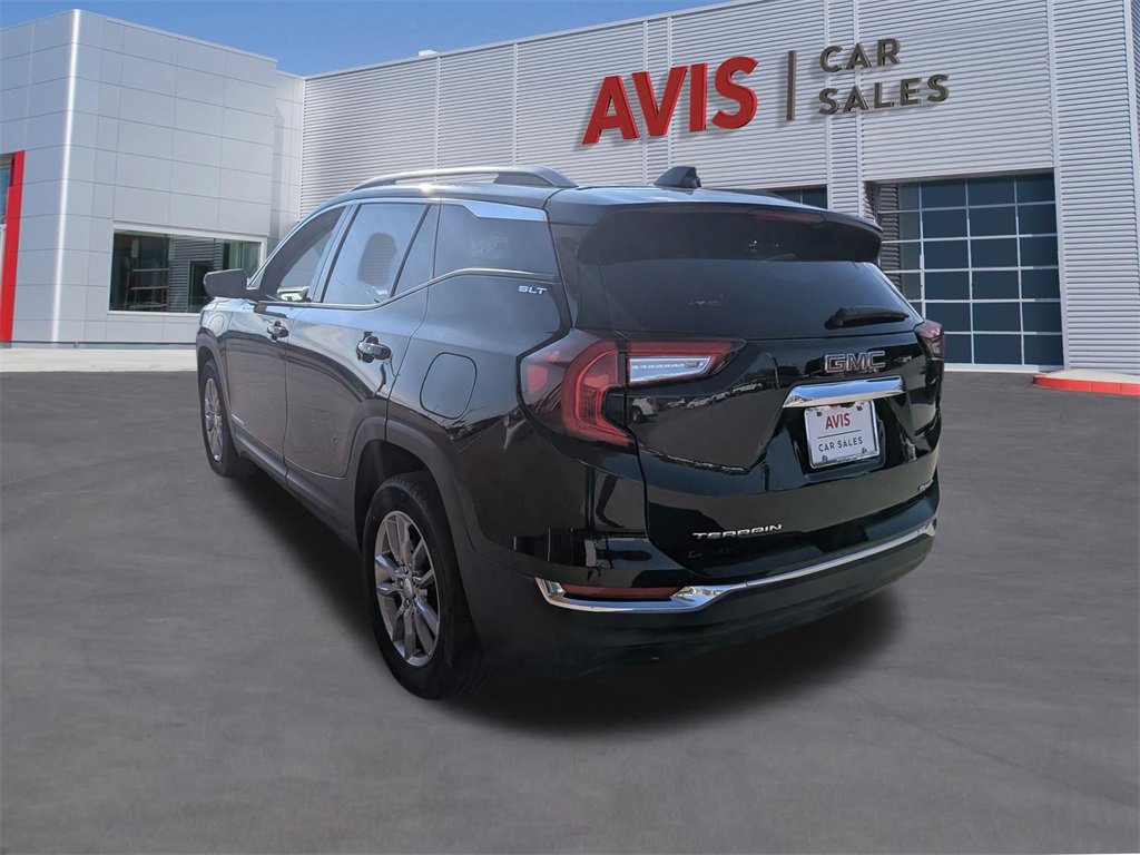 Used 2024 GMC Terrain SLT image 9