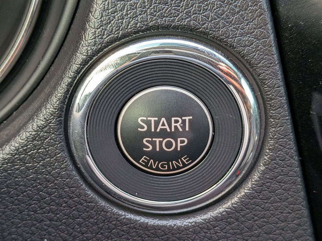 Used 2022 Nissan Rogue Sport SL w/ Premium Package image 31