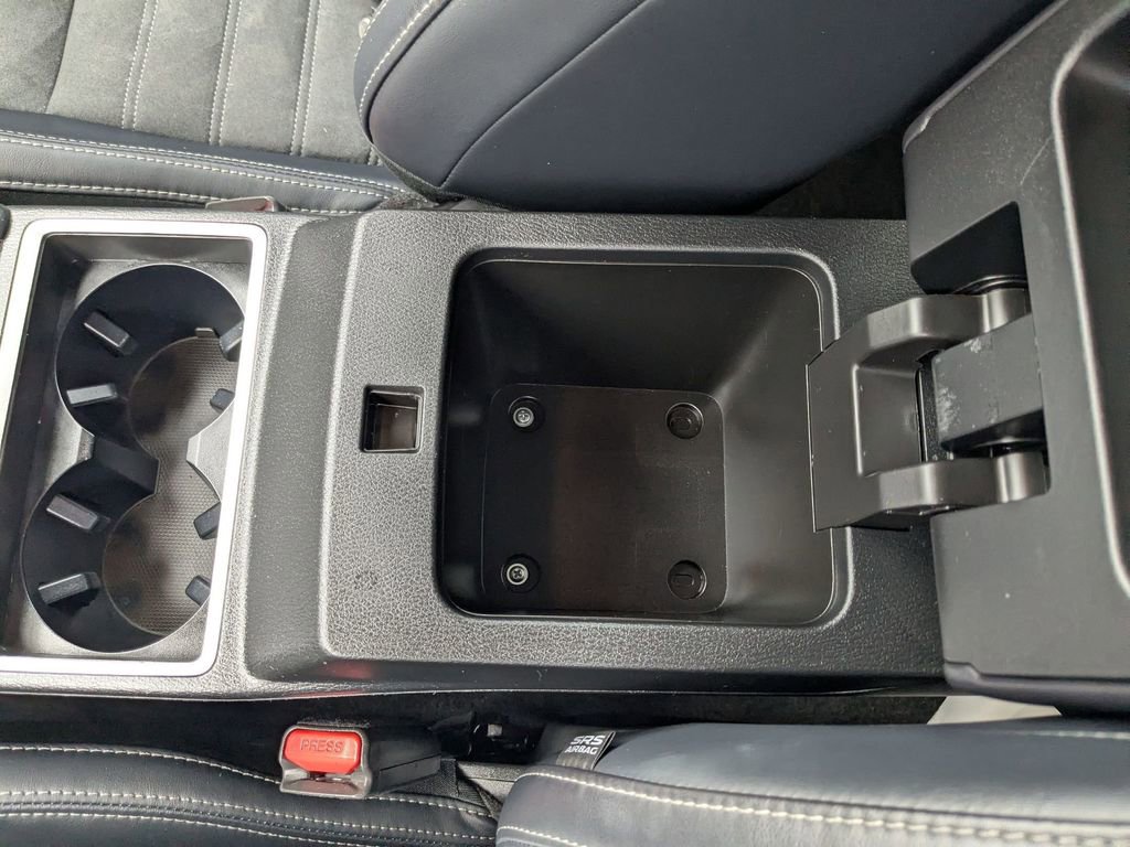 Used 2024 Mitsubishi Outlander SE image 53