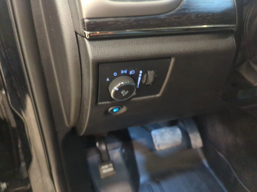 Used 2018 Jeep Grand Cherokee High Altitude image 18