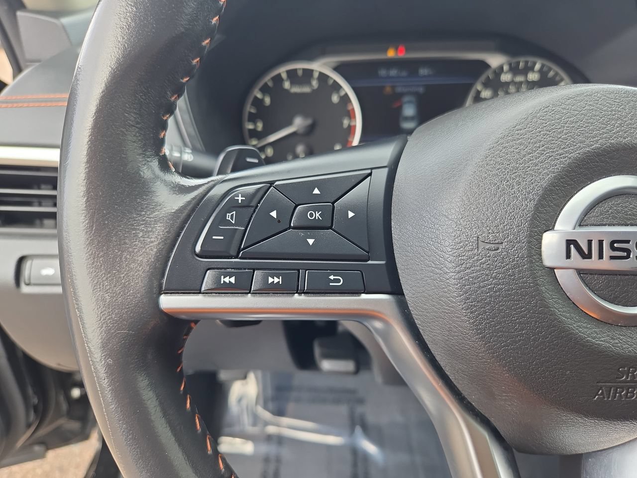 Certified 2022 Nissan Altima 2.5 SR w/ Midnight Edition Package FWD image 16
