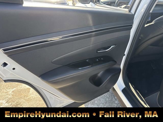 Used 2024 Hyundai Tucson Limited image 17