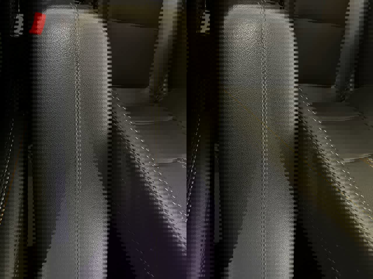 Used 2023 Chevrolet Equinox Premier image 23