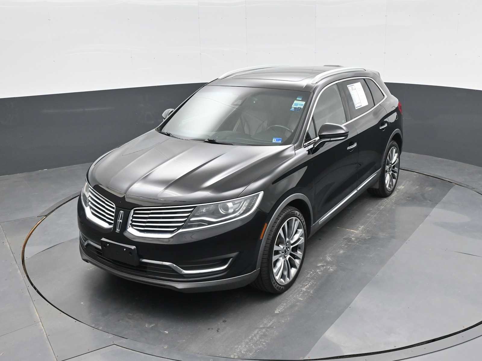 Used 2016 Lincoln MKX Reserve w/ Driver Assistance Package AWD/4WD image 23