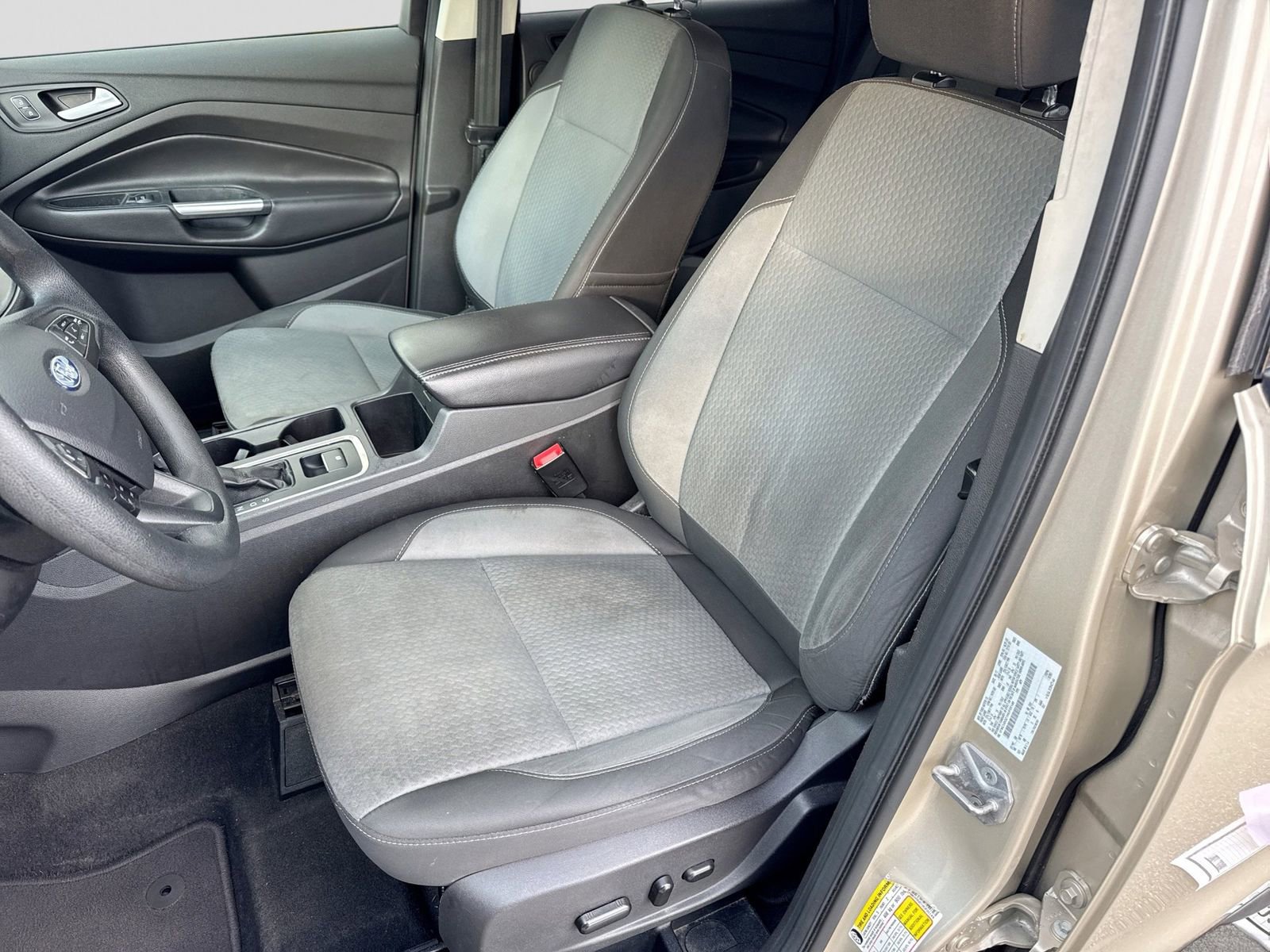 Used 2017 Ford Escape SE w/ Equipment Group 201A image 15