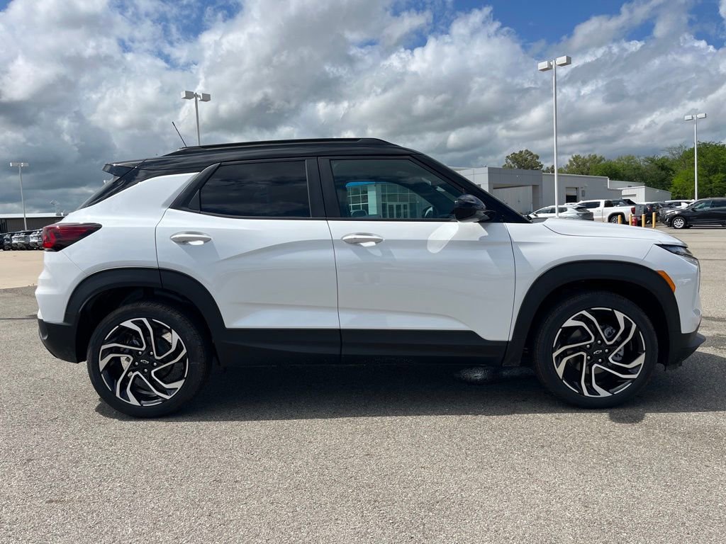 New 2026 Chevrolet TrailBlazer RS w/ Convenience Package FWD image 6