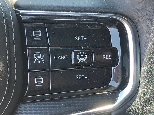 Used 2025 Jeep Grand Wagoneer Series II Obsidian w/ Quick Order Packagew 28T AWD/4WD image 22