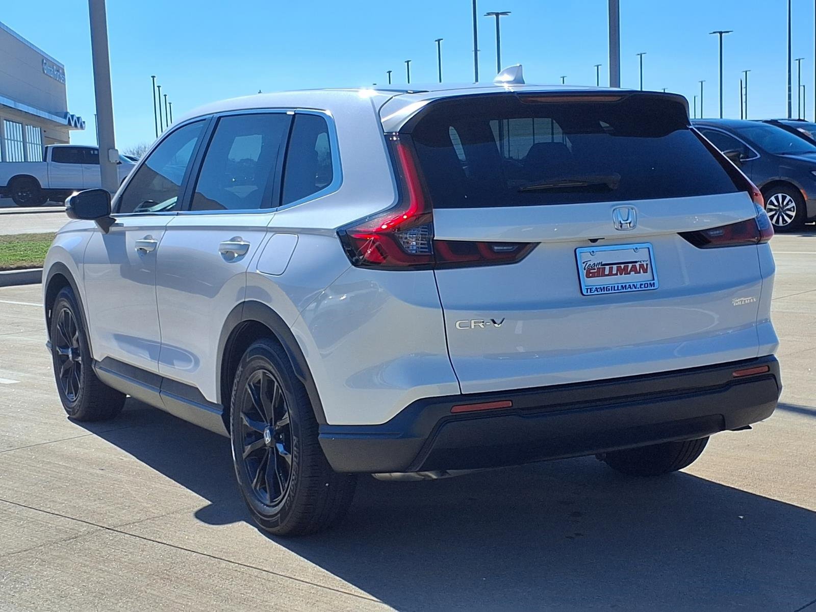 Used 2025 Honda CR-V EX image 2