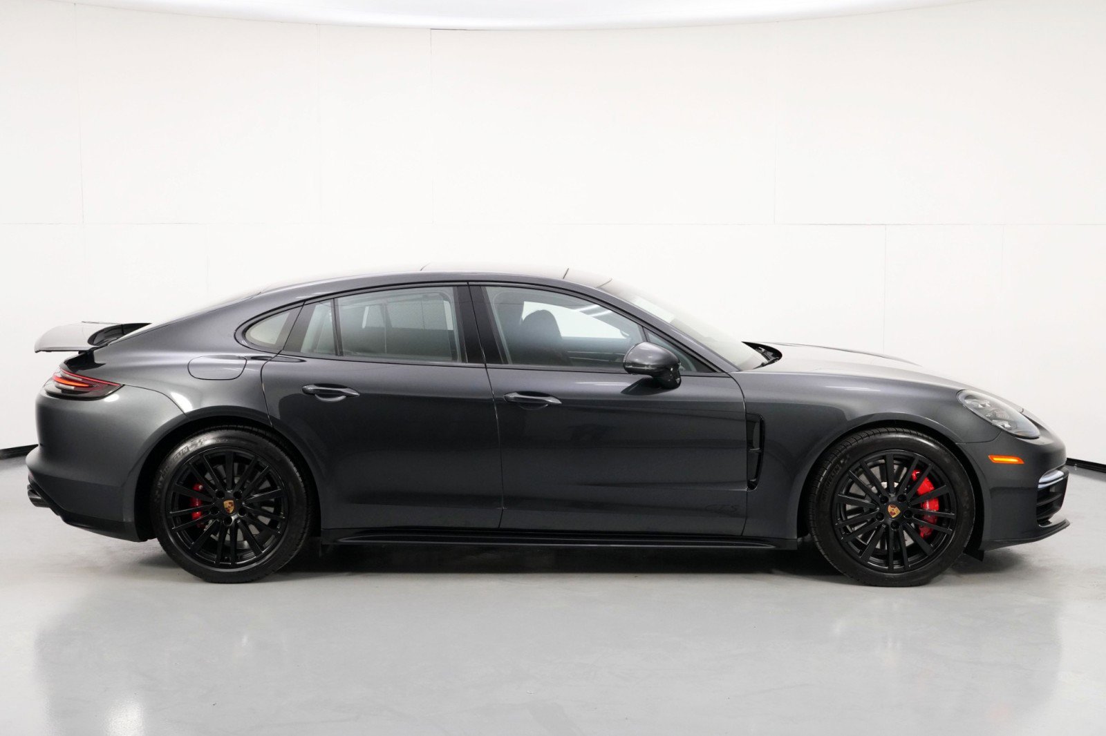 Used 2019 Porsche Panamera GTS image 56
