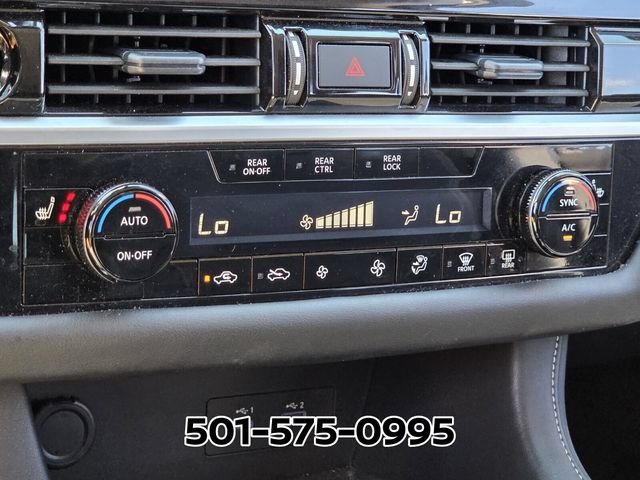 Used 2025 Nissan Pathfinder SV FWD image 24