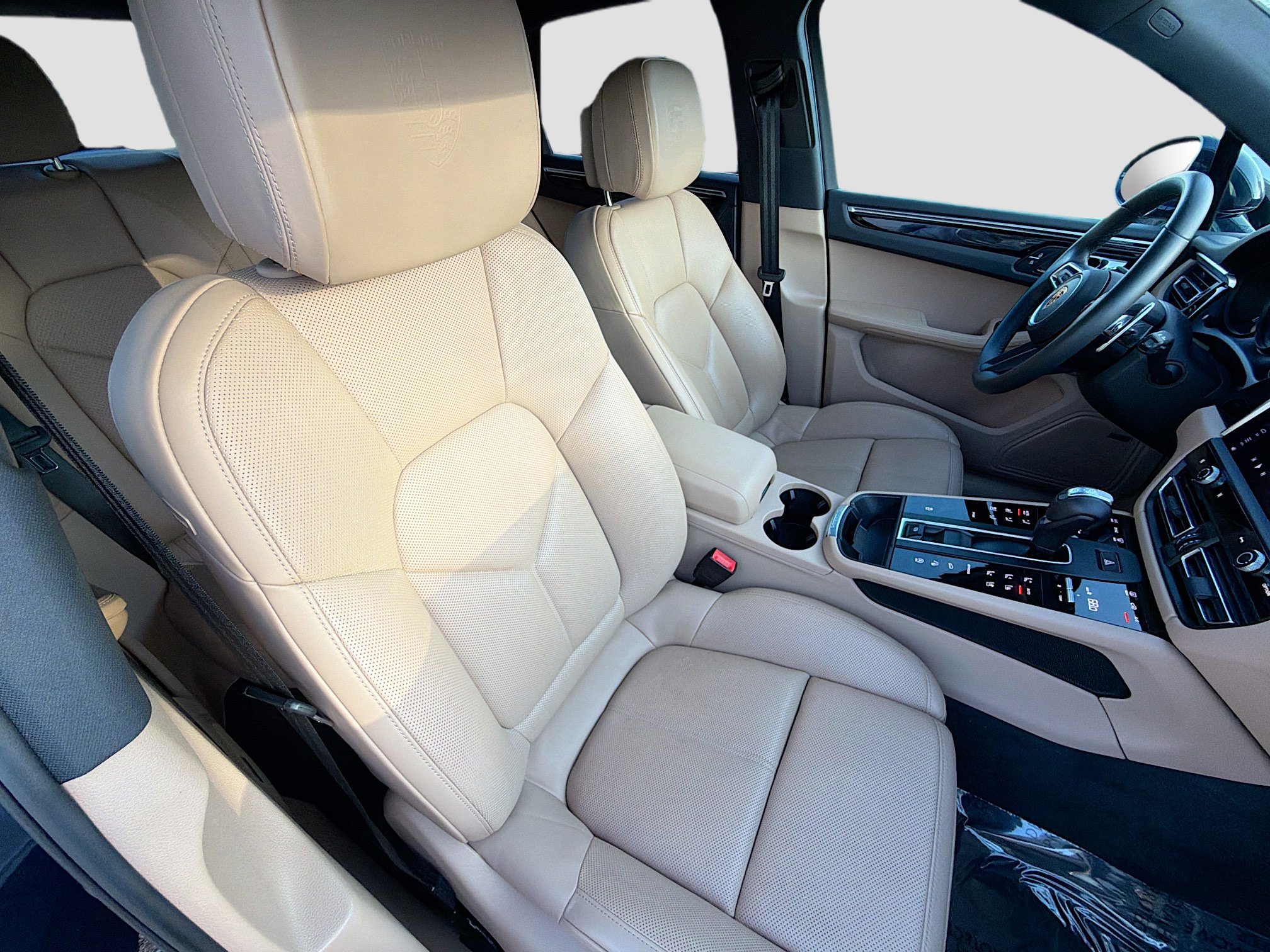 Used 2022 Porsche Macan image 15