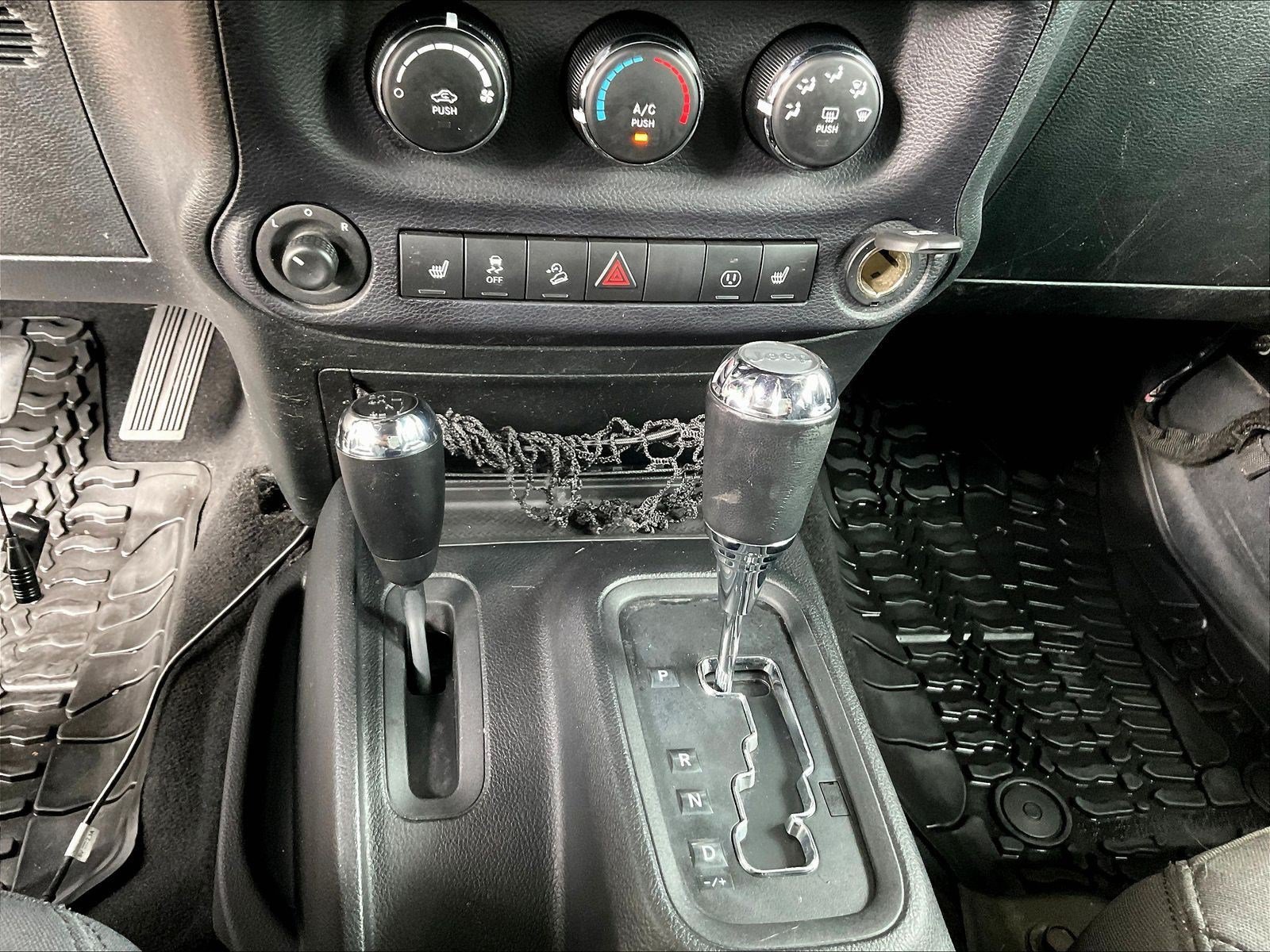 Used 2016 Jeep Wrangler Unlimited Sport AWD/4WD image 14