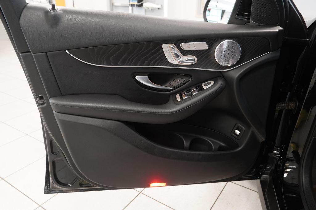 Used 2016 Mercedes-Benz GLC 300 4MATIC image 18
