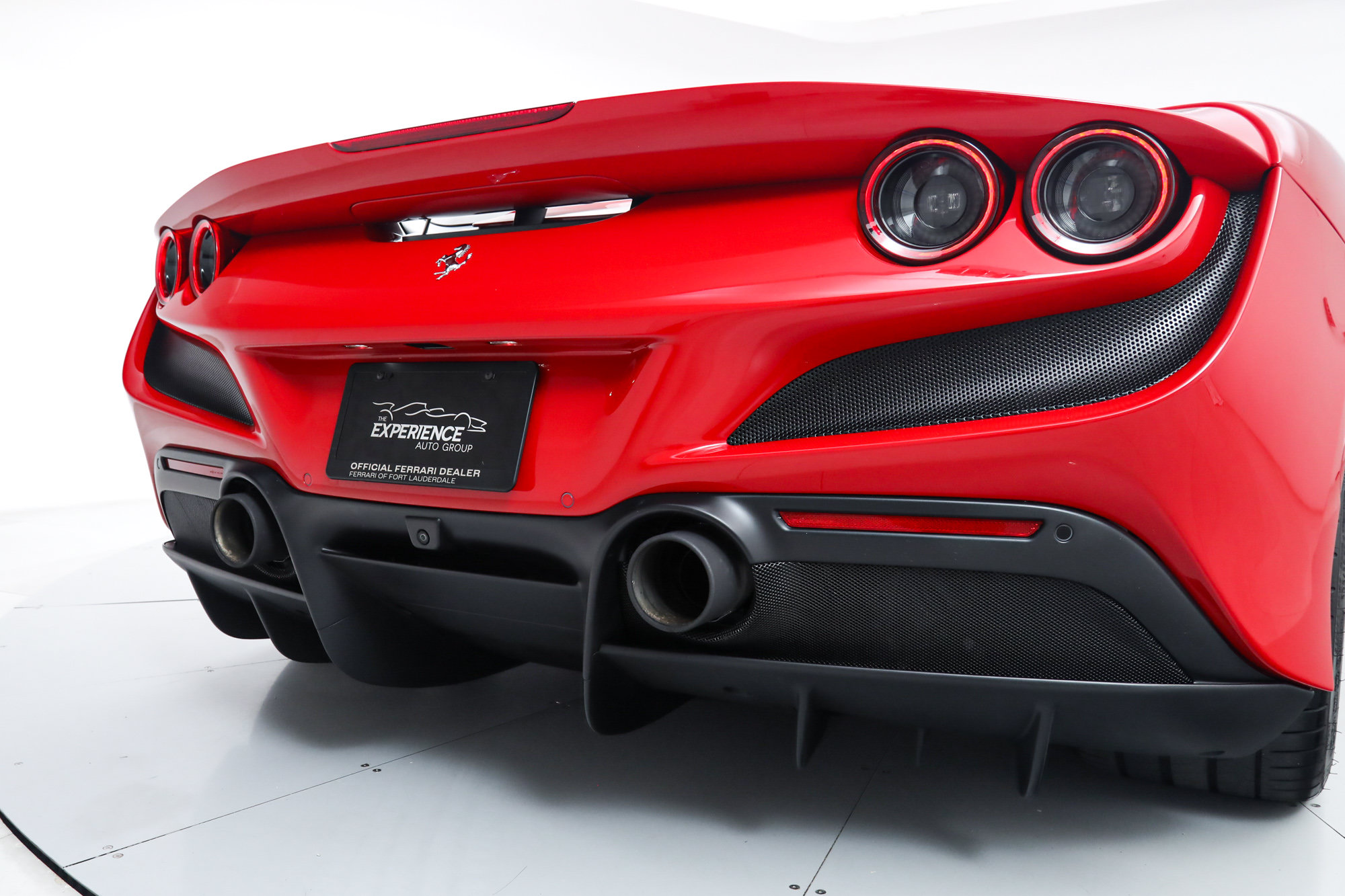 Certified 2023 Ferrari F8 Tributo RWD image 19