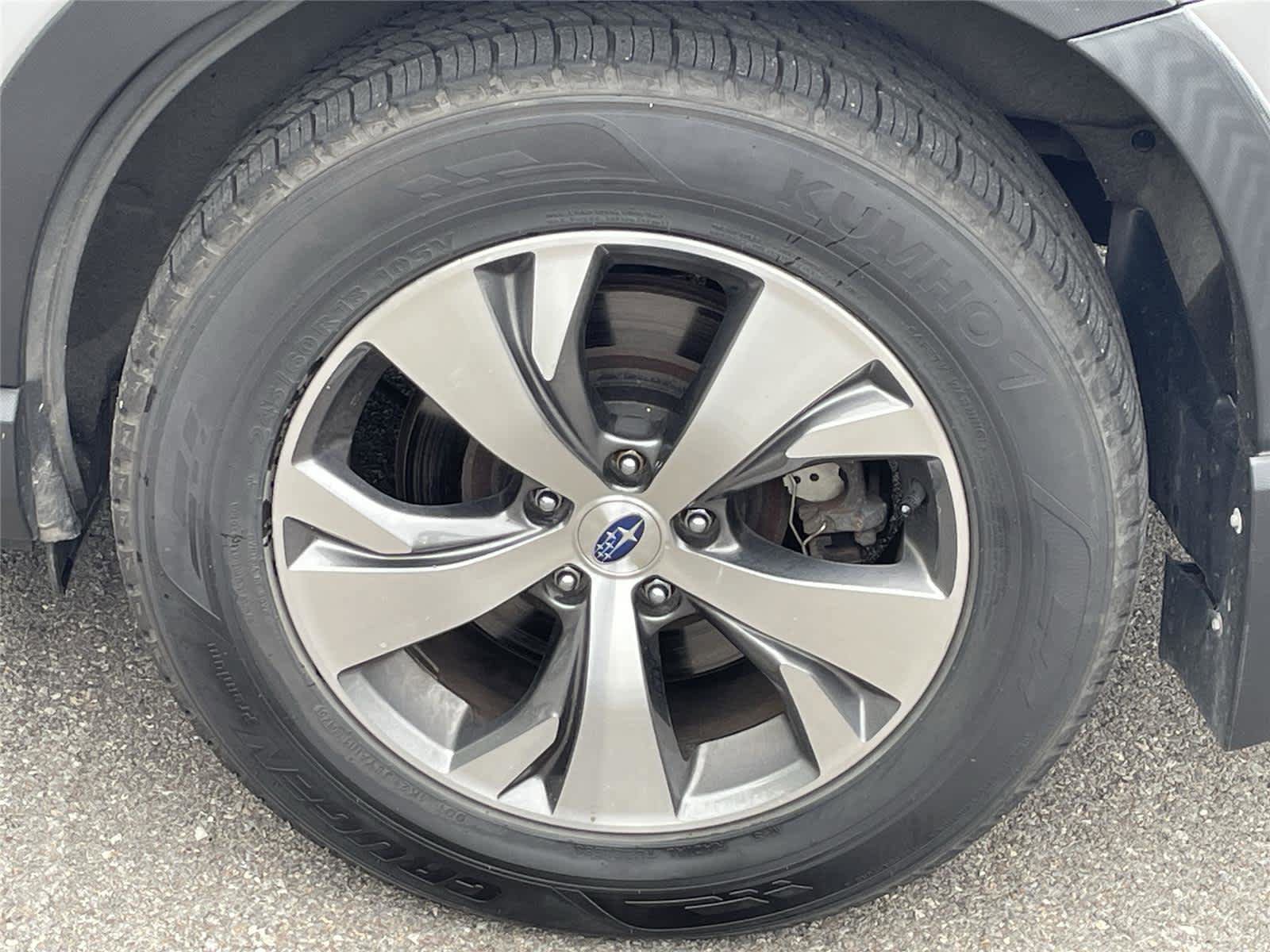 Used 2020 Subaru Ascent Premium w/ Convenience Package AWD/4WD image 11
