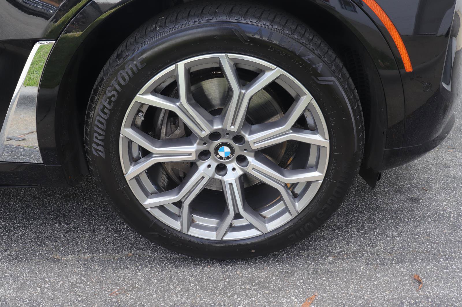 Used 2023 BMW X7 xDrive40i w/ Premium Package image 46