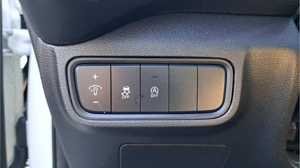 Used 2023 Kia Soul LX w/ LX Technology Package FWD image 24
