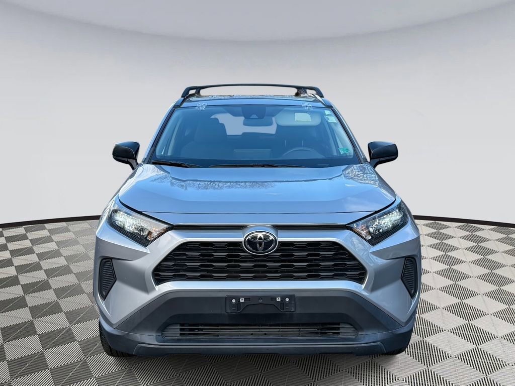 Used 2021 Toyota RAV4 LE image 6