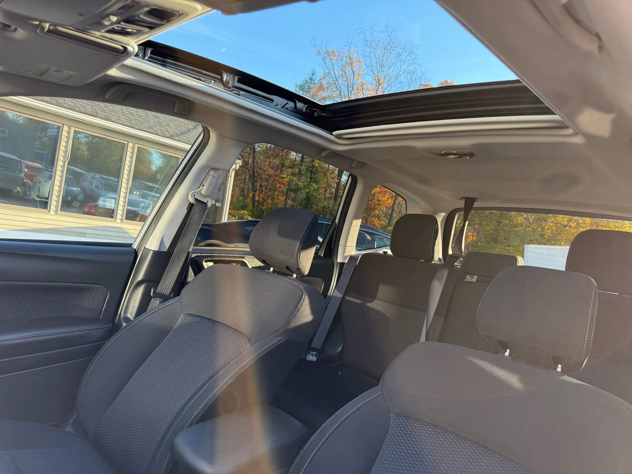 Used 2017 Subaru Forester 2.5i Premium w/ All-Weather Package image 26