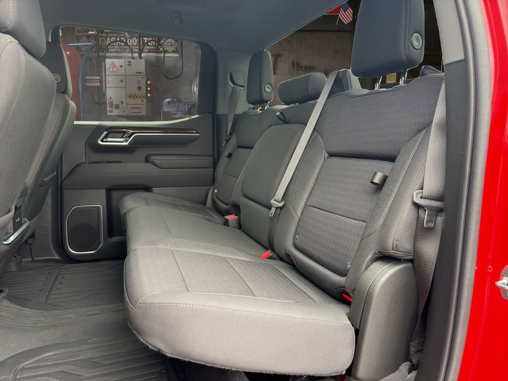 Used 2022 GMC Sierra 1500 Elevation w/ LPO, Elevation Black Package image 13