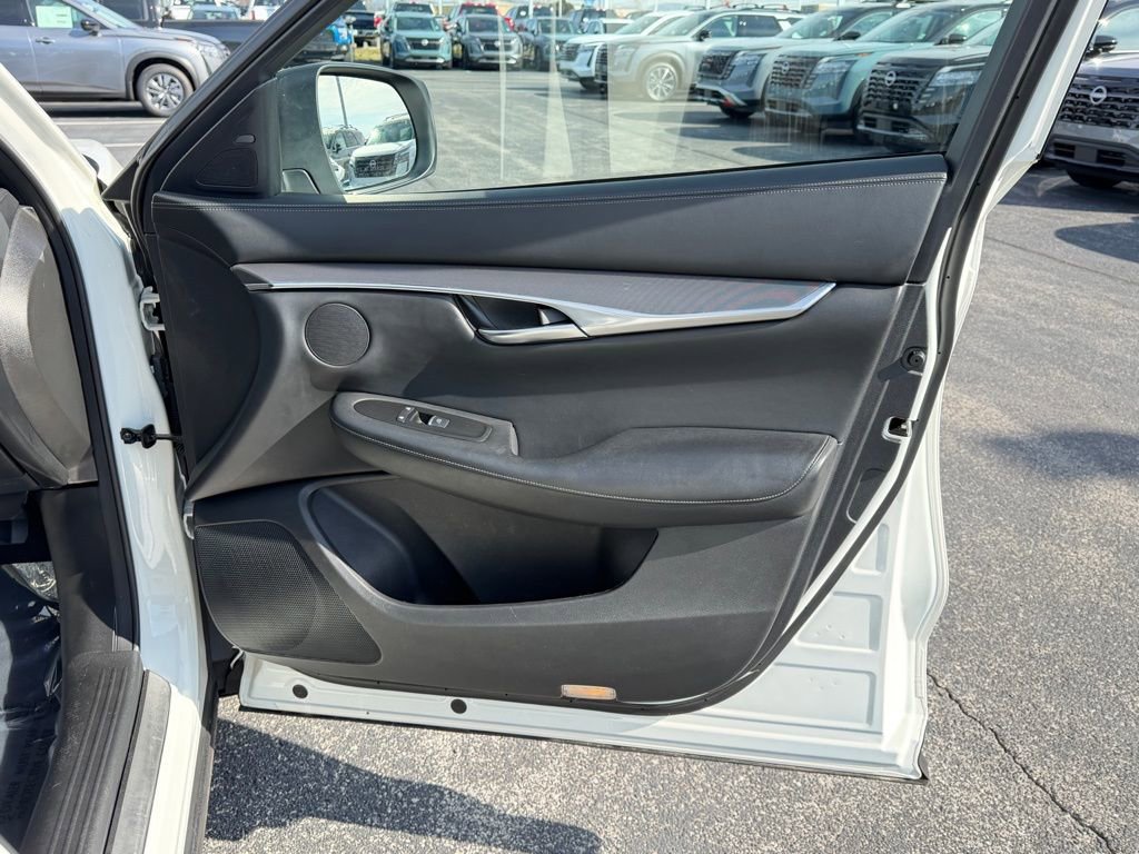 Used 2022 INFINITI QX50 Luxe w/ Appearance Package image 25