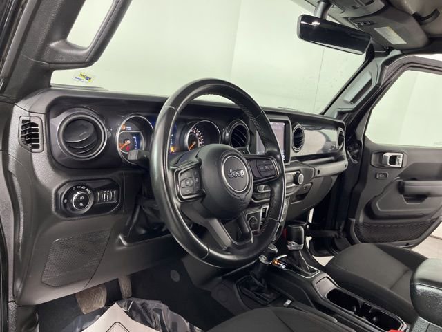 Used 2022 Jeep Gladiator Sport image 19