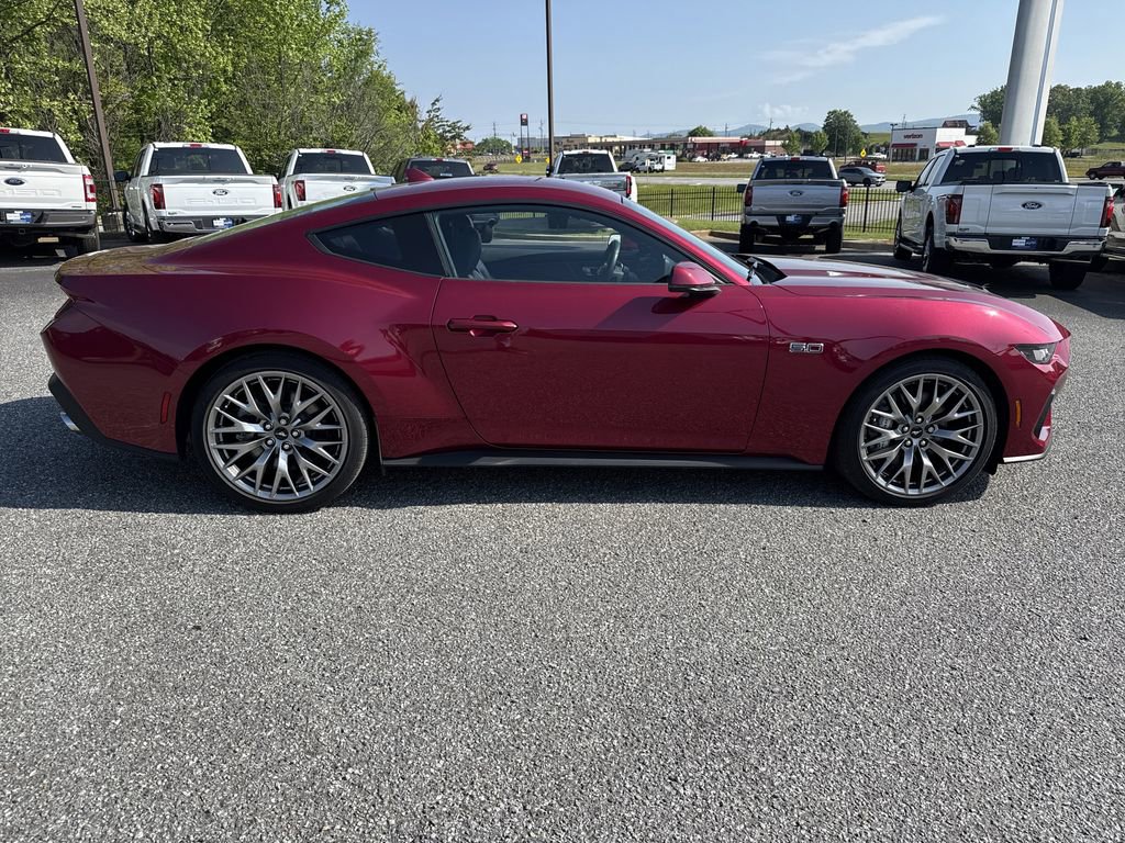 Used 2025 Ford Mustang GT Premium RWD image 8