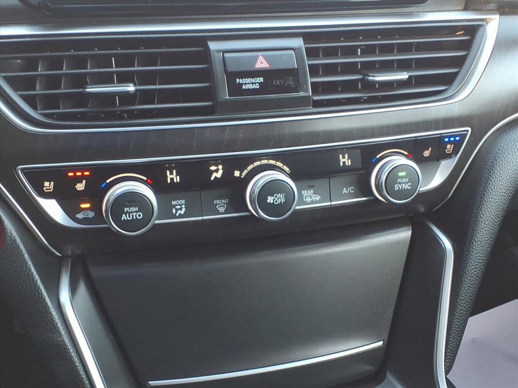 Used 2018 Honda Accord Touring image 11