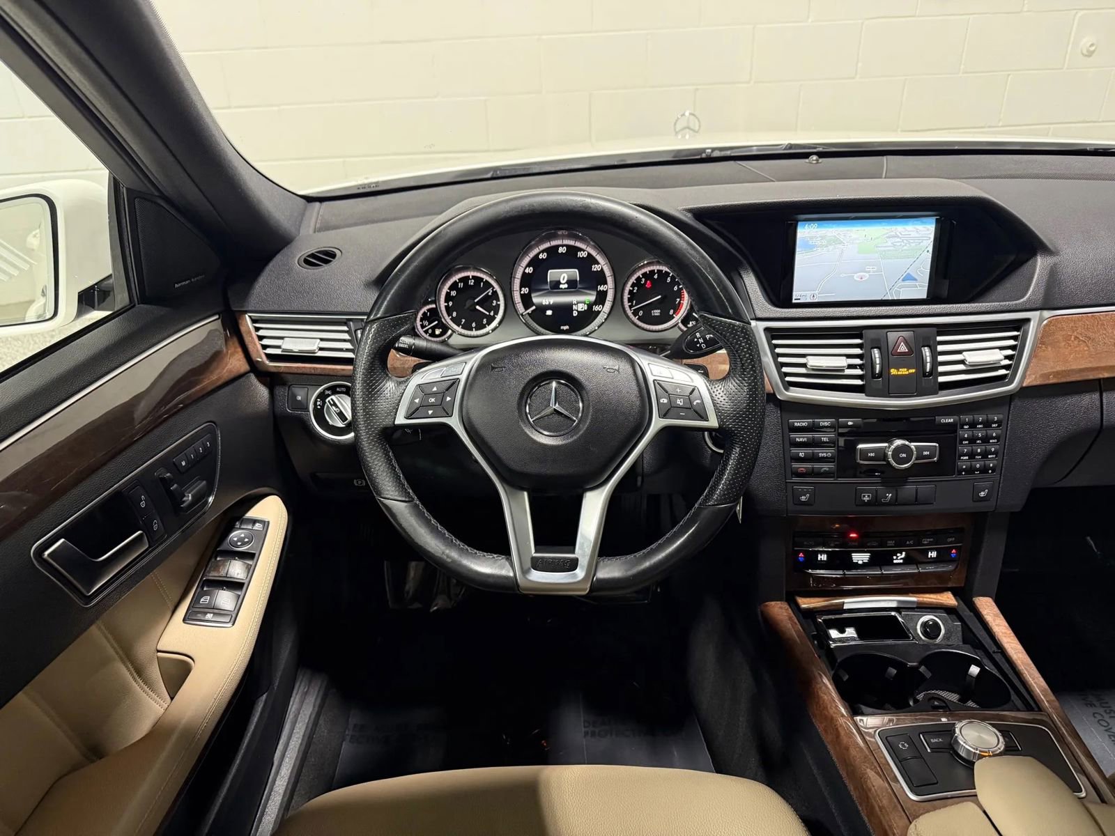 Used 2013 Mercedes-Benz E 350 4MATIC Sedan image 23