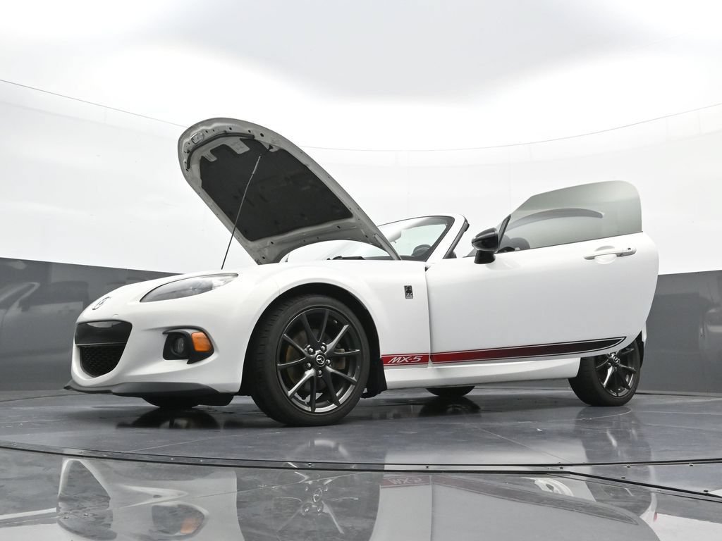 Used 2015 MAZDA MX-5 Miata Club RWD image 34
