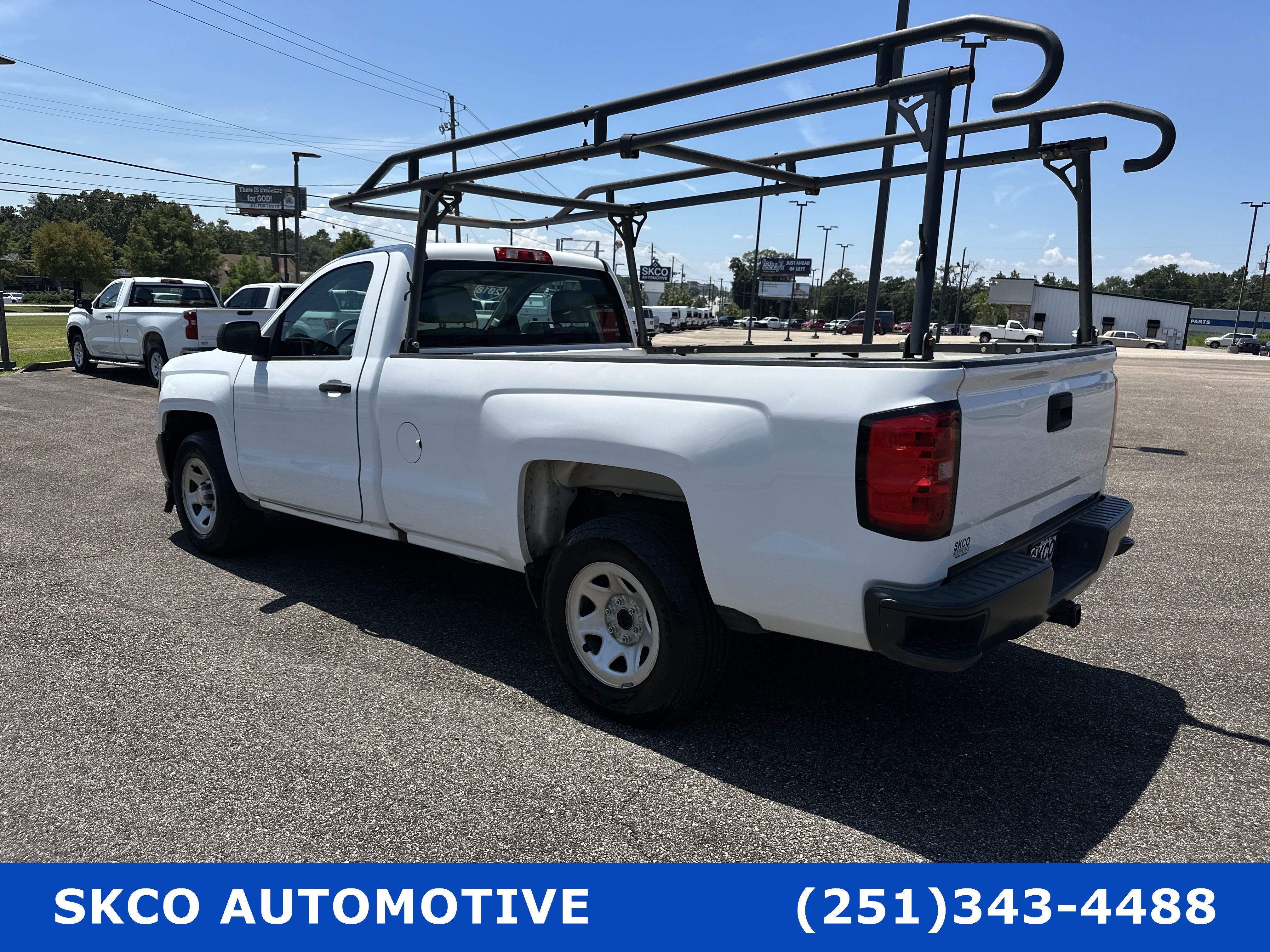 Used 2018 Chevrolet Silverado 1500 W/T w/ Trailering Package RWD image 3