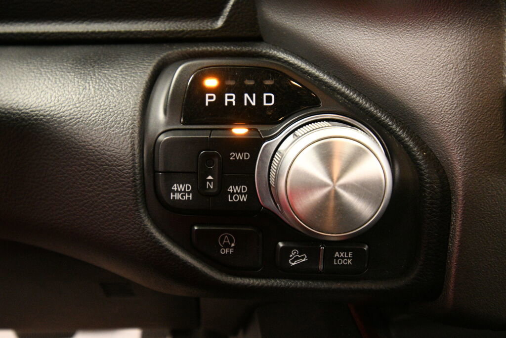 Used 2019 RAM 1500 Rebel image 16