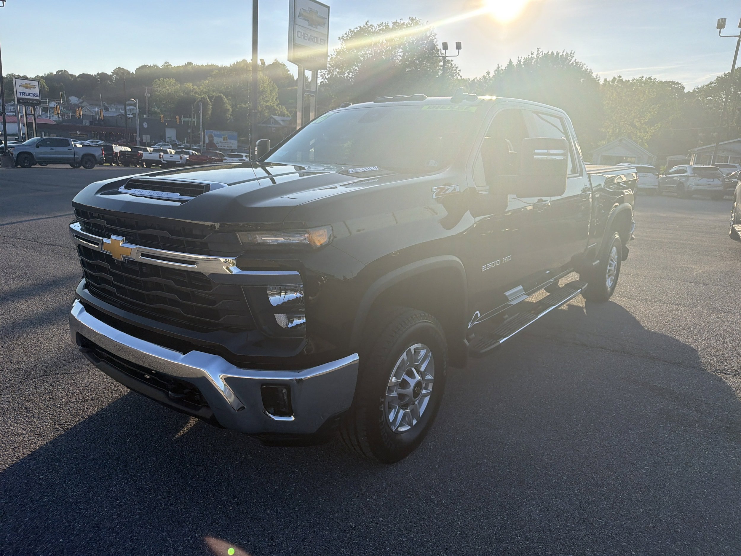 New 2026 Chevrolet Silverado 2500 LT w/ Convenience Package AWD/4WD image 8