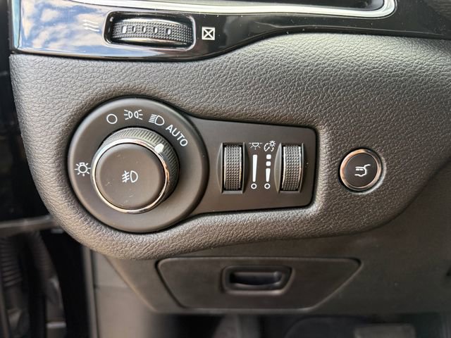 Used 2023 Jeep Cherokee Altitude Lux w/ Lux Elite Package AWD/4WD image 26