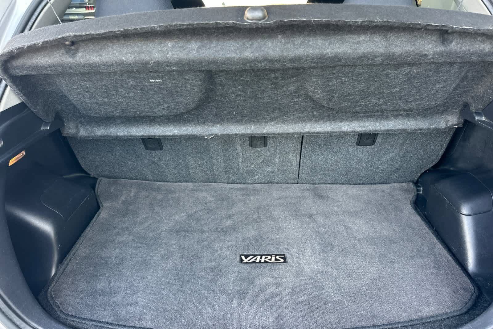 Used 2015 Toyota Yaris L image 15