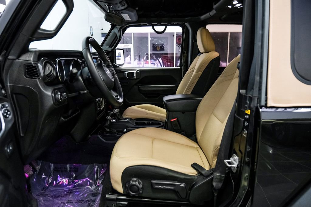 Used 2020 Jeep Wrangler Sport image 4