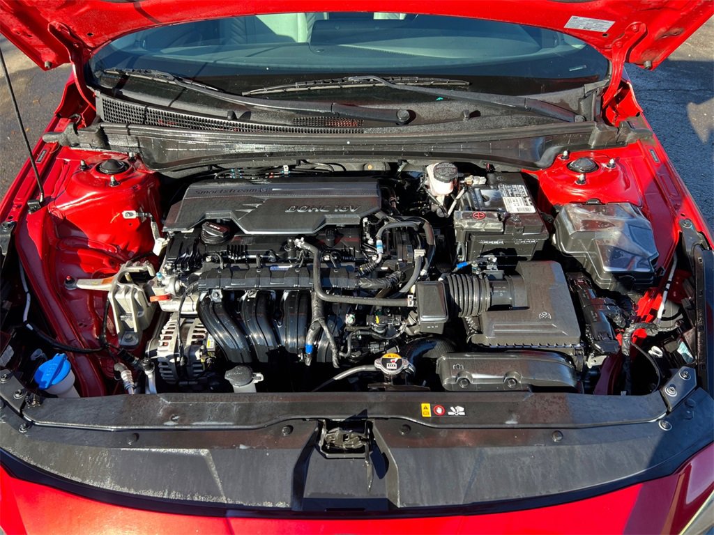 Used 2023 Hyundai Elantra Limited image 40