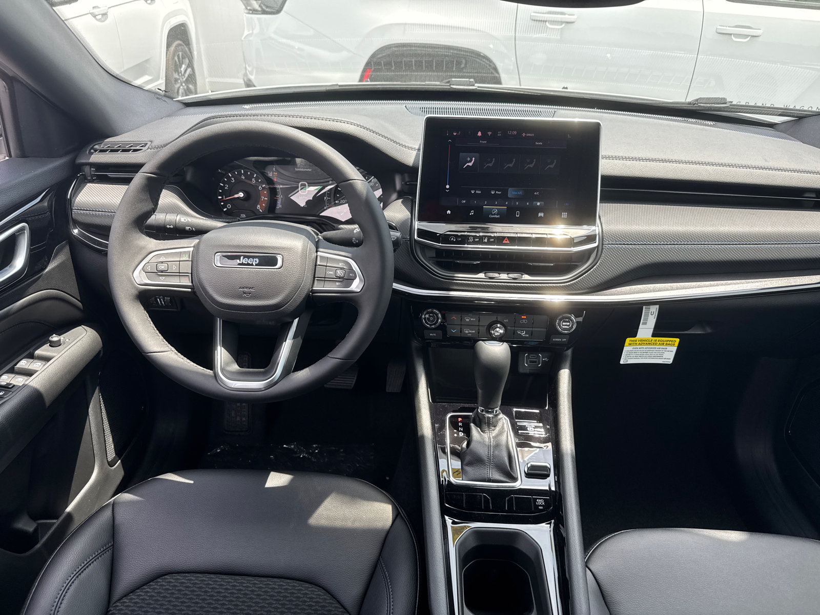 New 2026 Jeep Compass Latitude AWD/4WD image 8