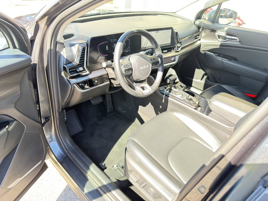 Used 2023 Kia Sportage EX FWD image 28