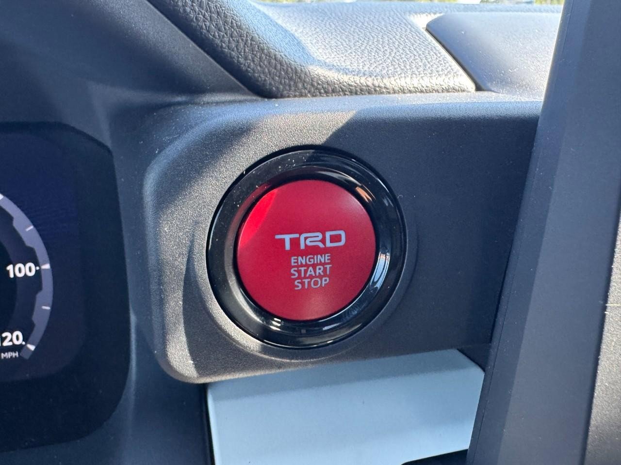 Used 2024 Toyota Tacoma TRD Off-Road image 21