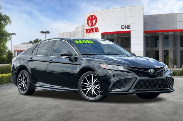 Certified 2024 Toyota Camry SE FWD image 2